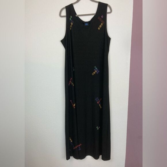 JG’s Mad Lab maxi dress w/ bright geometric artistic accents runs big💐